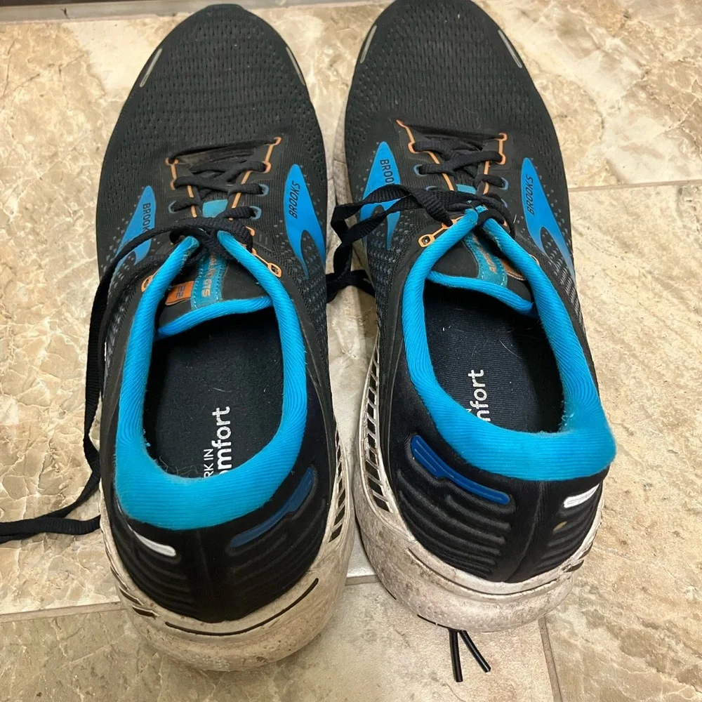 Brooks Adrenaline GTS 22s men’s size 13 black and blue color - Picture 3 of 8